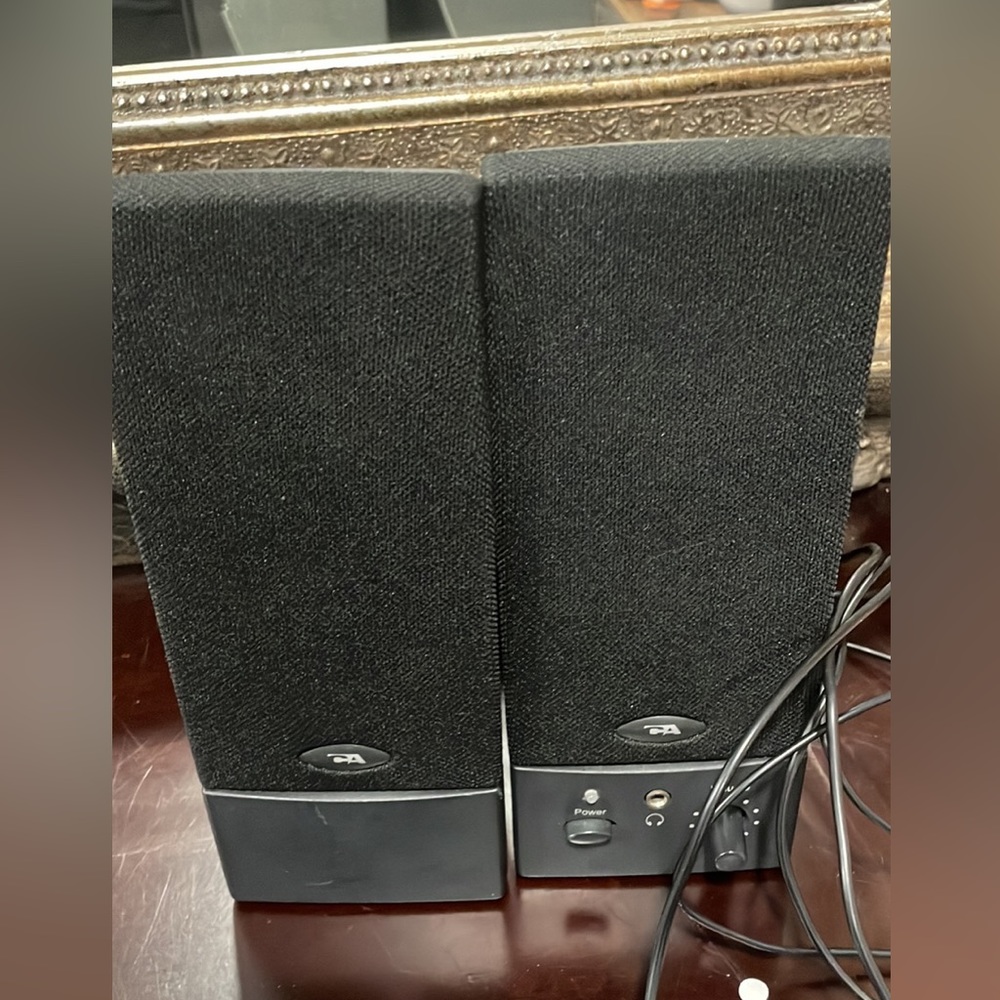 Cyber acoustics computer speakers